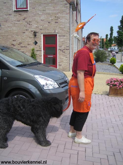 Hup_Holland_HUp_Polonaise_met_buurvrouw_Ilse